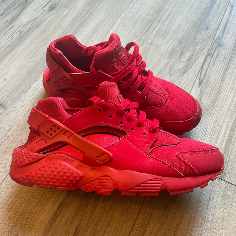 Nike Air Huarache Triple Red (GS) 5Y kids